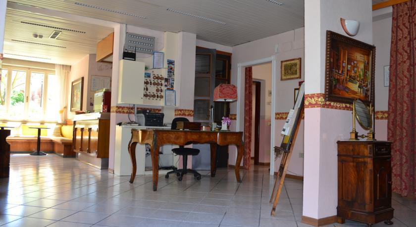 Hotel Parco Fellini Rimini Bilik gambar